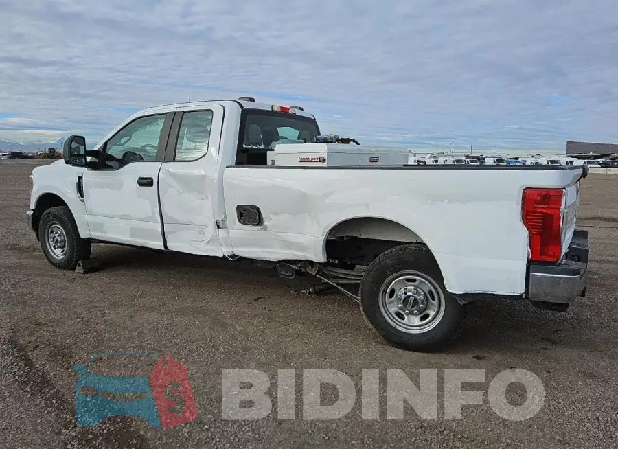 1FT7X2A62MEC41480 Photo# 2