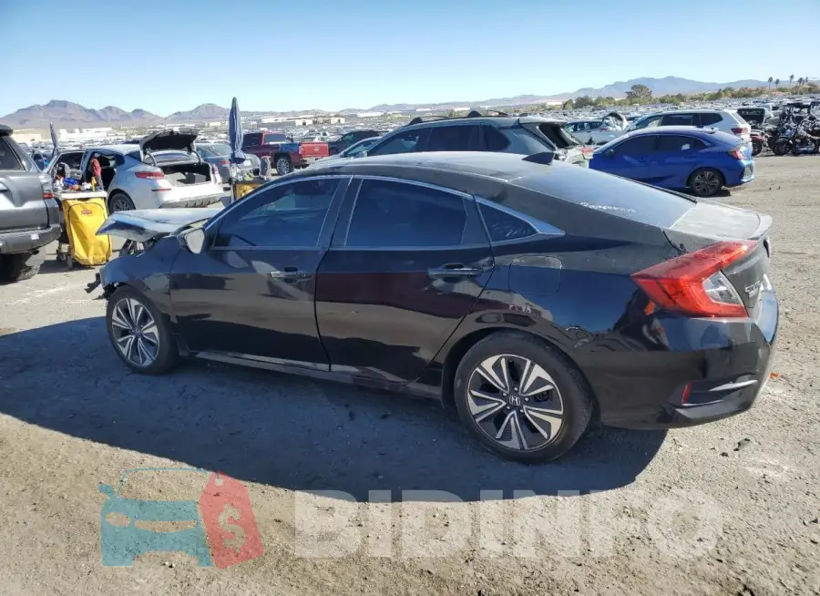 19XFC1F30GE040444 Photo# 2