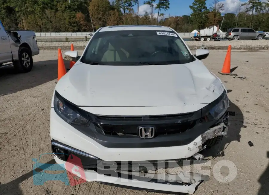 19XFC1F33KE015711 Photo# 5