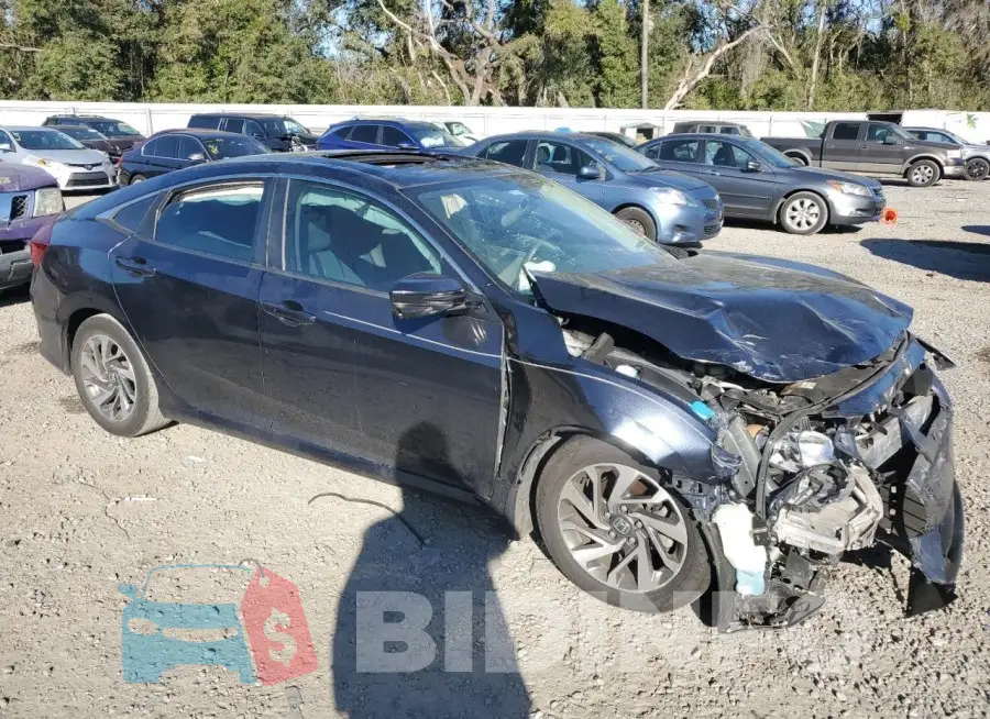 19XFC2F79GE059227 Photo# 4