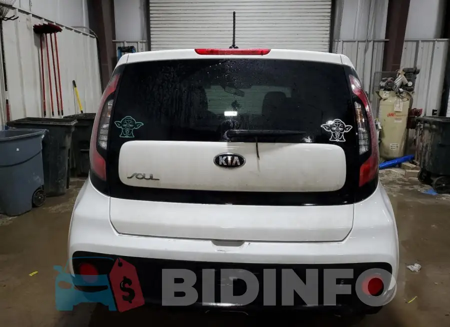 KNDJN2A21J7555355 Photo# 6