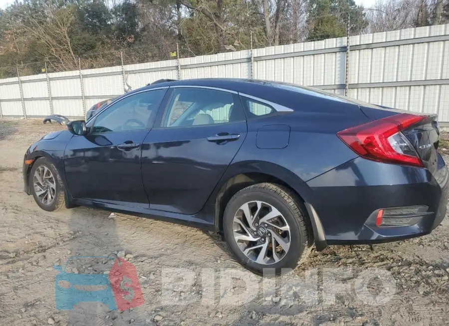 19XFC2F84GE062884 Photo# 2