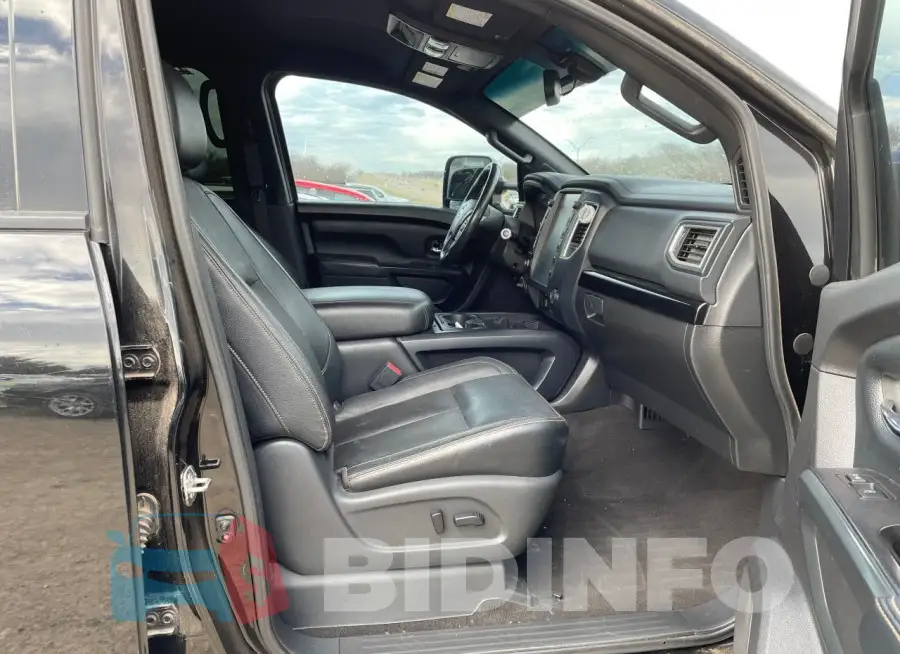 1N6BA1F41JN515743 Photo# 5