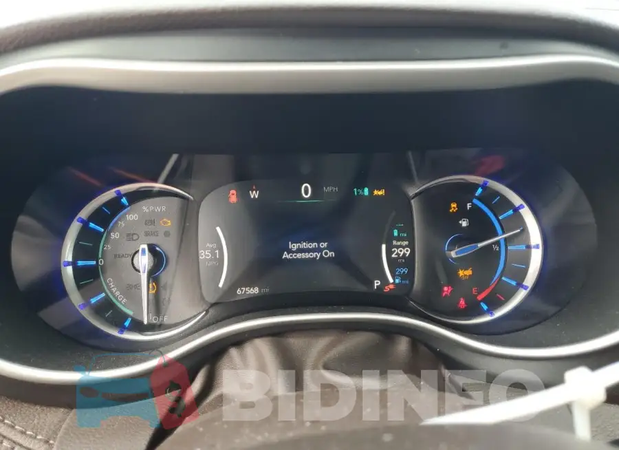 2C4RC1L7XMR606057 Photo# 9