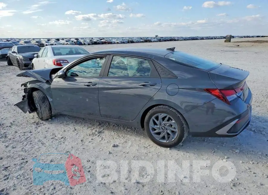 KMHLM4DG6RU774822 Photo# 2