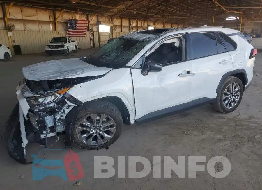 2T3C1RFV1LW089546 Photo# 1