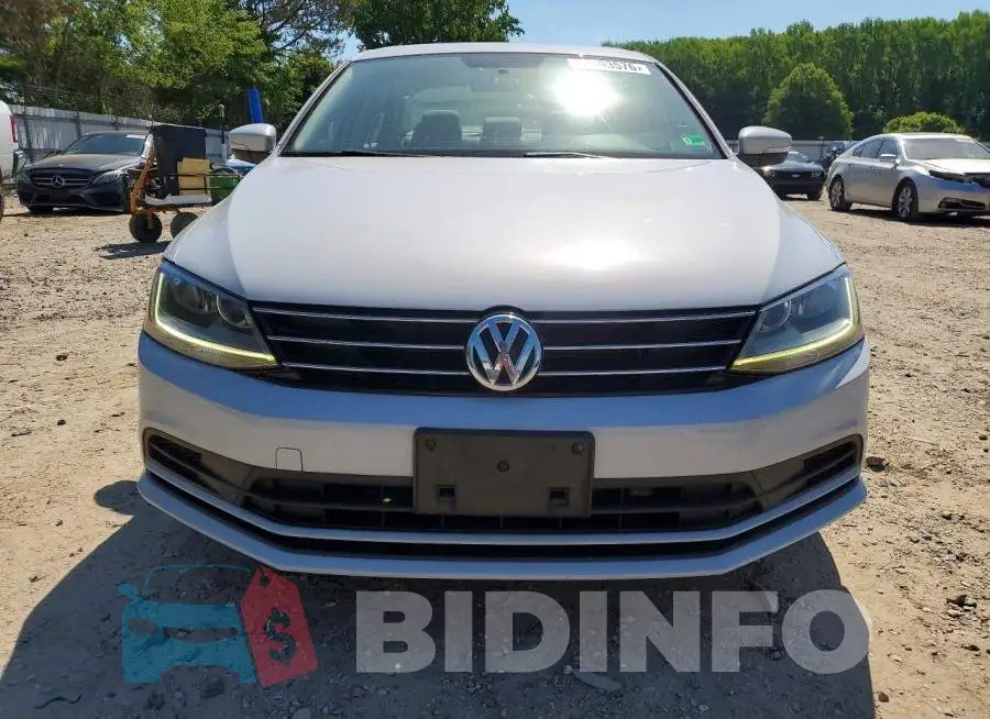 3VWDB7AJ9HM237748 Photo# 5