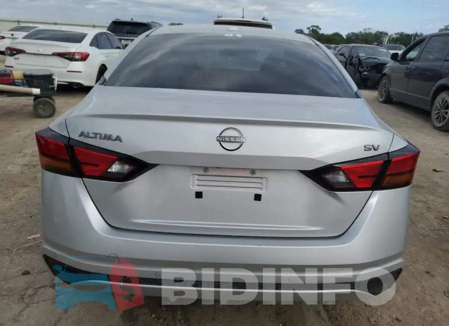 1N4BL4DV9RN398831 Photo# 6