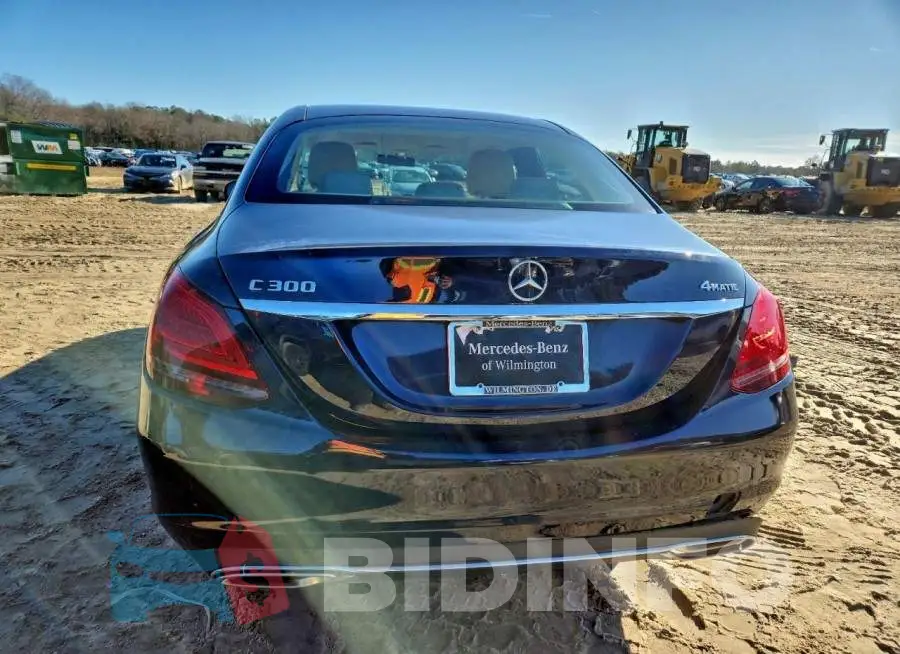 WDDWF8EB9LR541684 Photo# 6