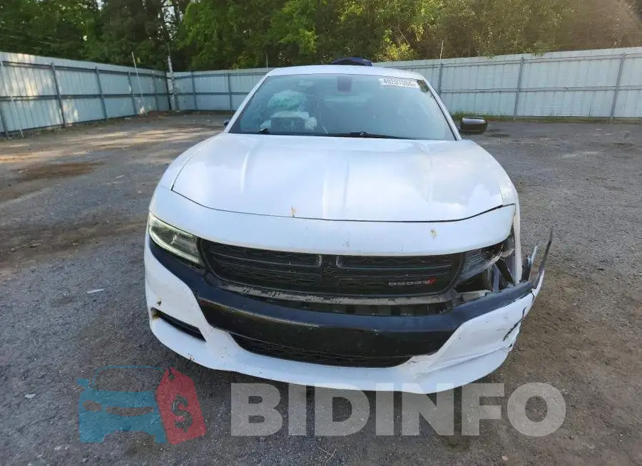 2C3CDXBG3KH704121 Photo# 5