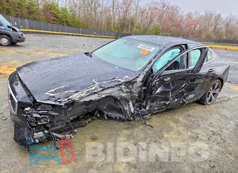 7JRL12FL7NG162649 Photo# 1