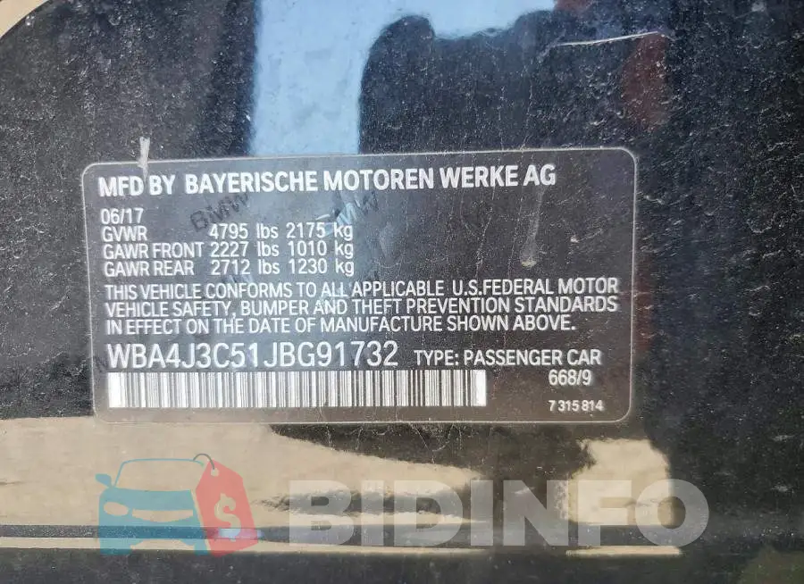 WBA4J3C51JBG91732 Photo# 13