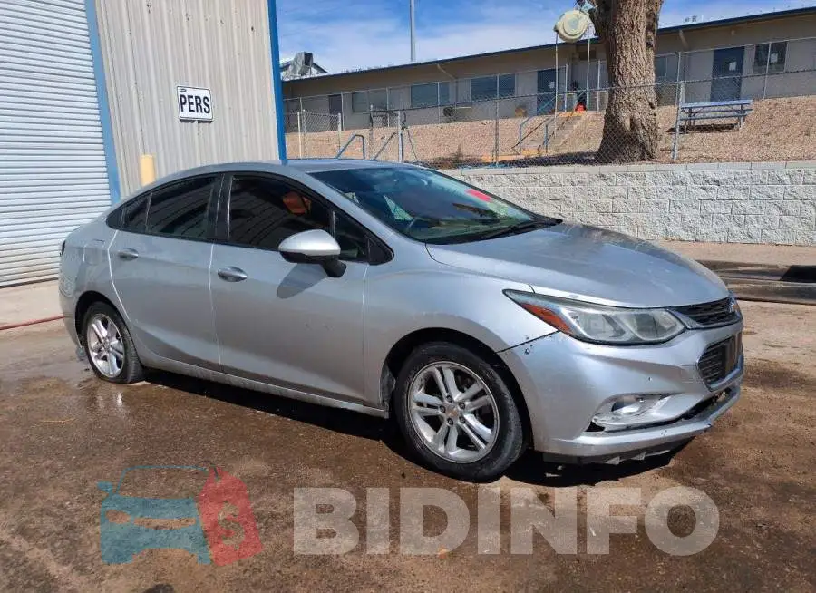 1G1BC5SM6J7123638 Photo# 4