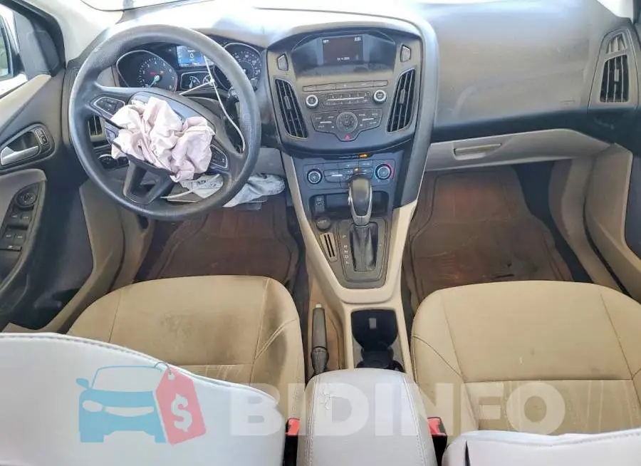 1FADP3F2XJL265716 Photo# 8