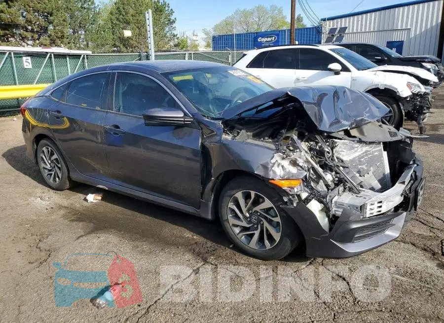 19XFC2F74HE010017 Photo# 4