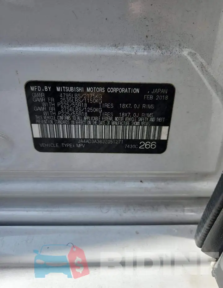 JA4AD3A36JZ051271 Photo# 12