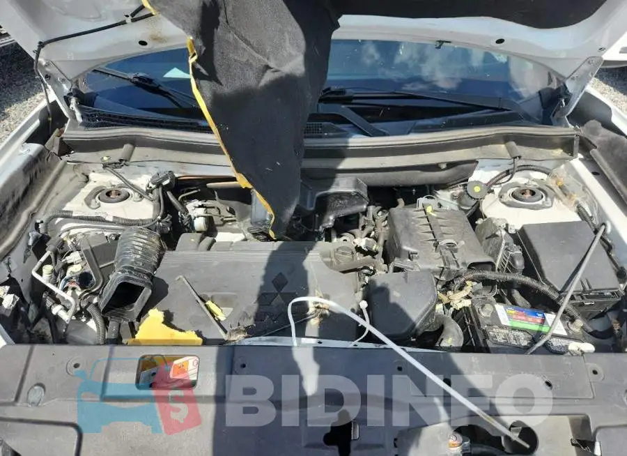 JA4AD3A36JZ051271 Photo# 11