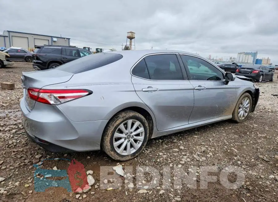 4T1B11HK3KU685555 Photo# 3