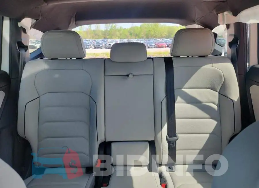 3VV4B7AX2LM112074 Photo# 10