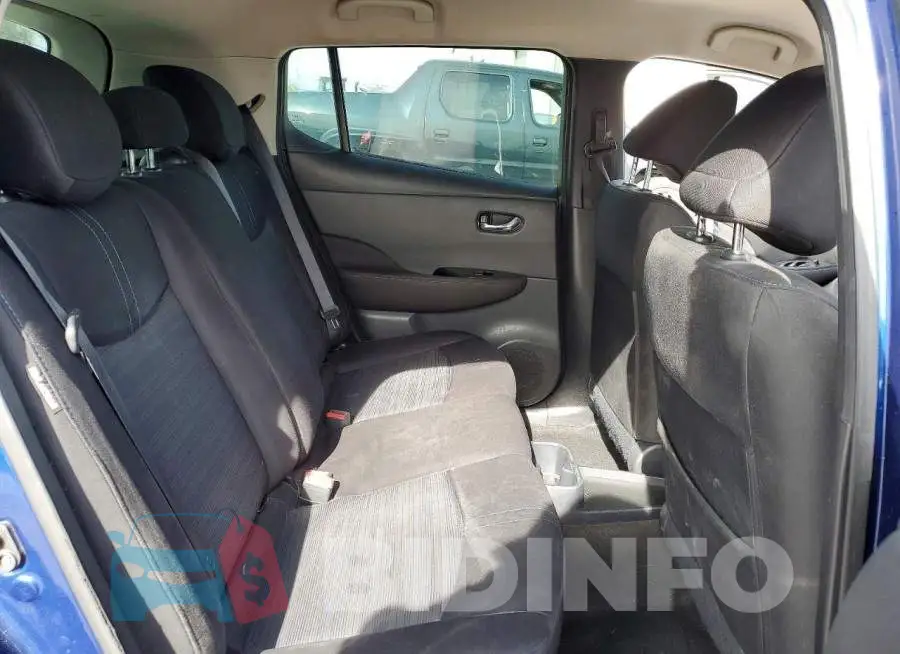 1N4CZ1CV7PC550097 Photo# 10