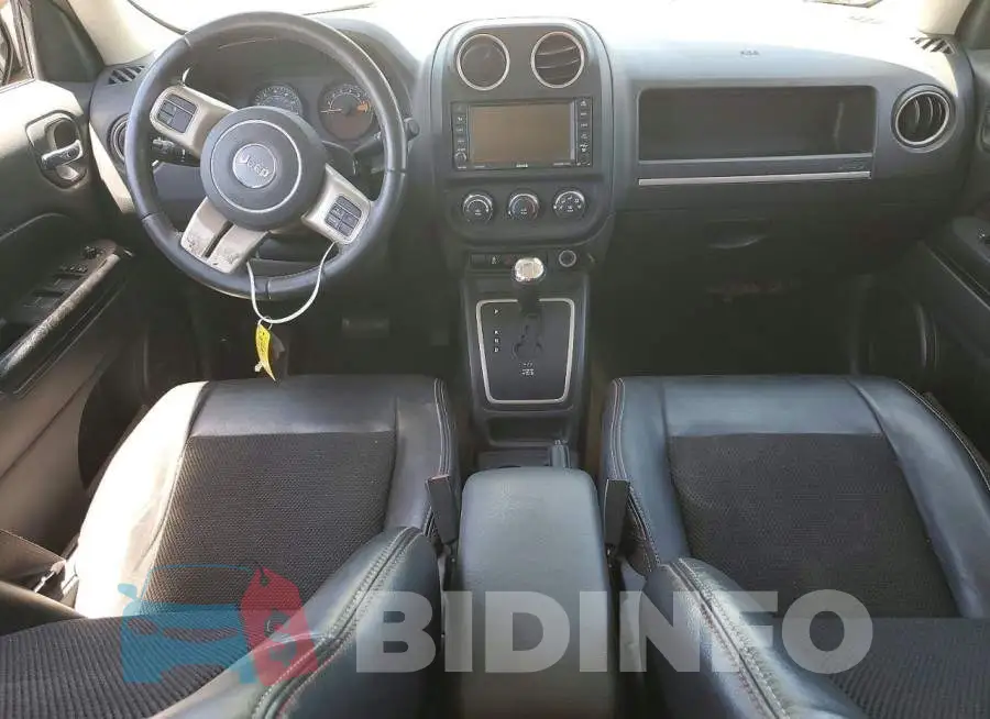 1C4NJPBB1HD102812 Photo# 8