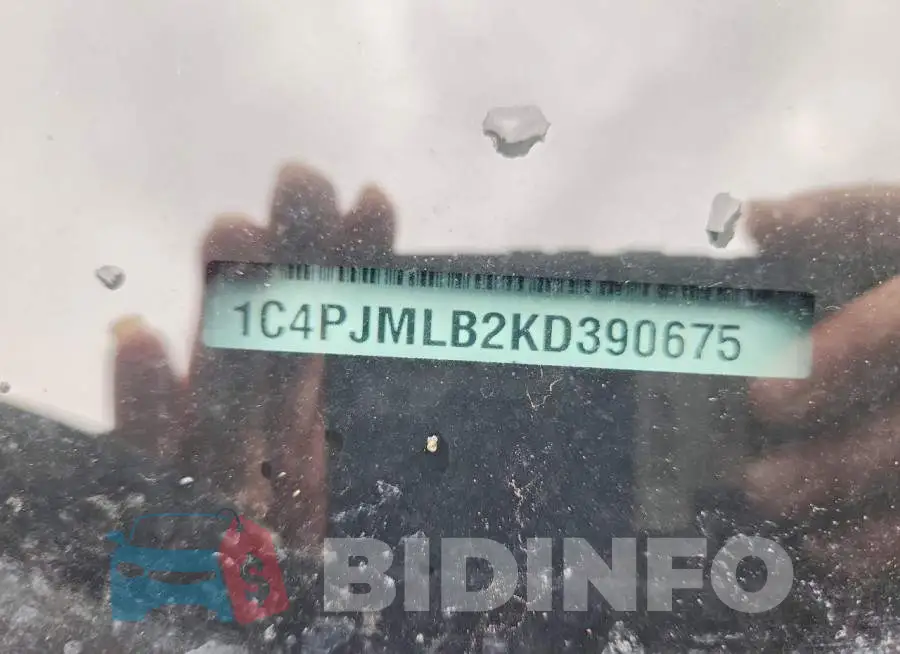 1C4PJMLB2KD390675 Photo# 13