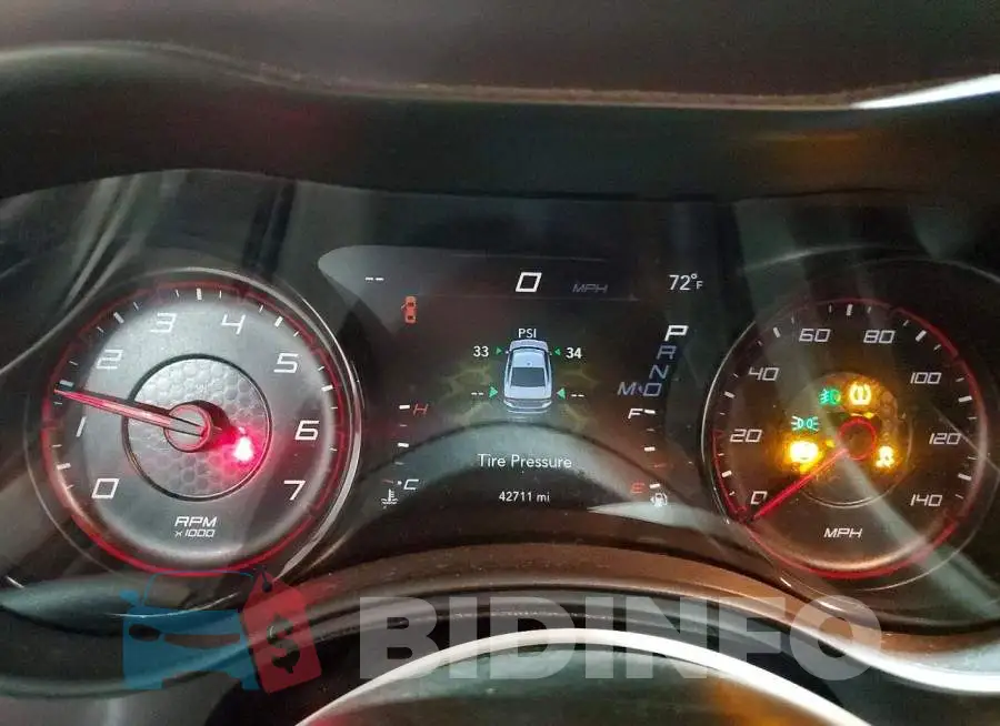 2C3CDXJG6KH600904 Photo# 9