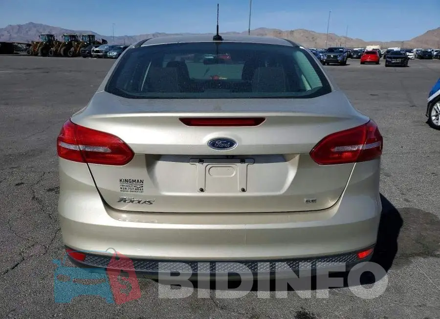 1FADP3F27JL278911 Photo# 6