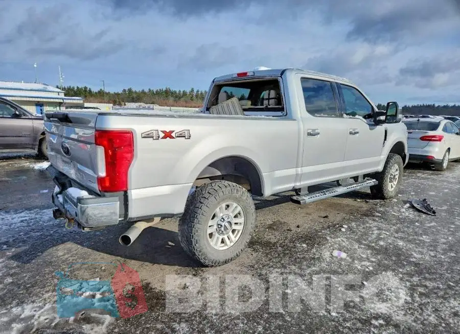 1FT7W2B69JEB61171 Photo# 3