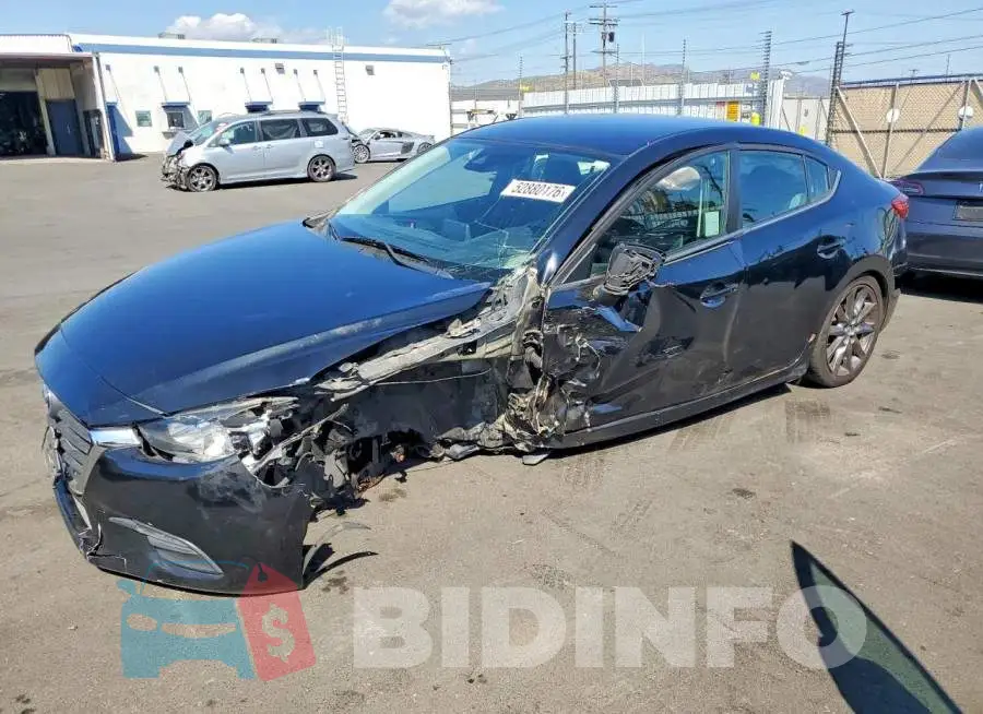 3MZBN1V37JM201666 Photo# 1