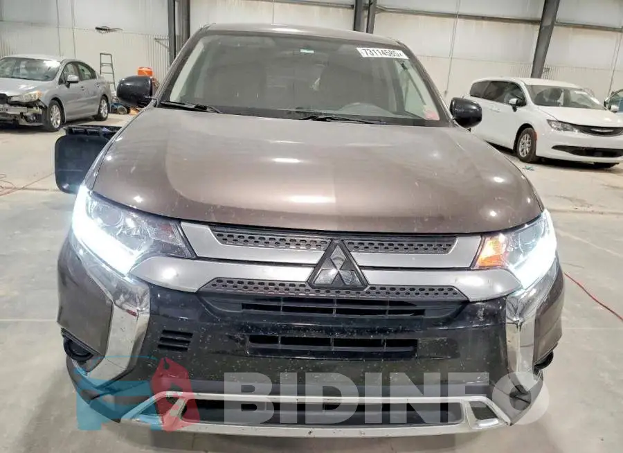 JA4AD2A31KZ055899 Photo# 5