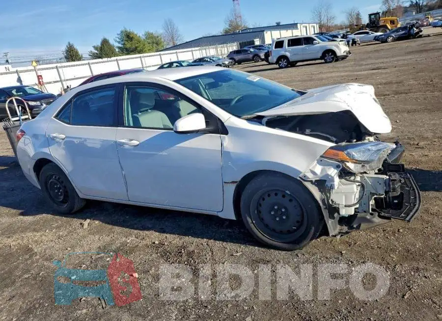 2T1BURHEXJC082389 Photo# 4