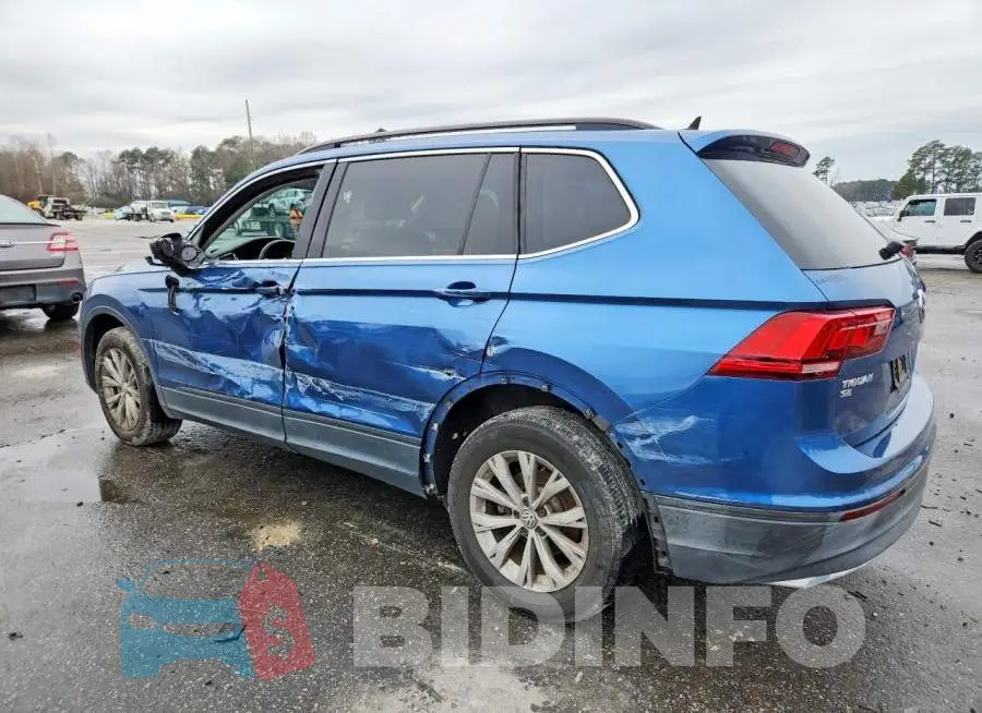 3VV2B7AX8KM053621 Photo# 2