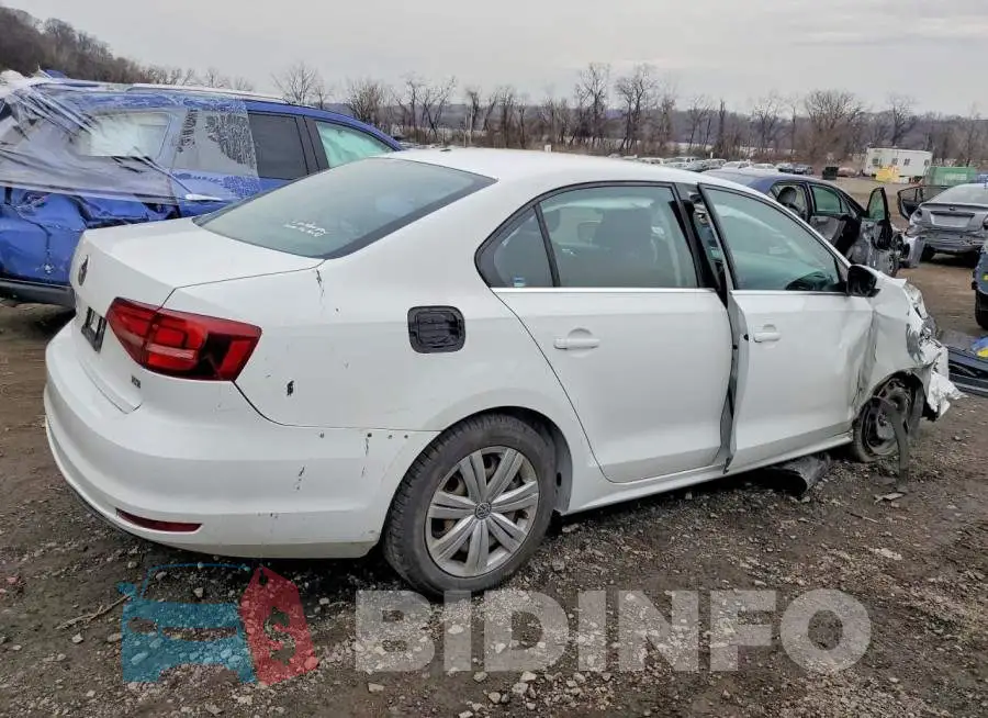 3VW2B7AJ4HM278067 Photo# 3
