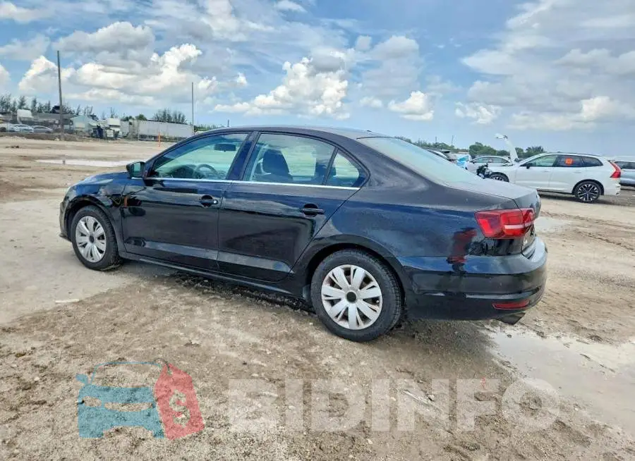 3VW2B7AJ9HM377192 Photo# 2