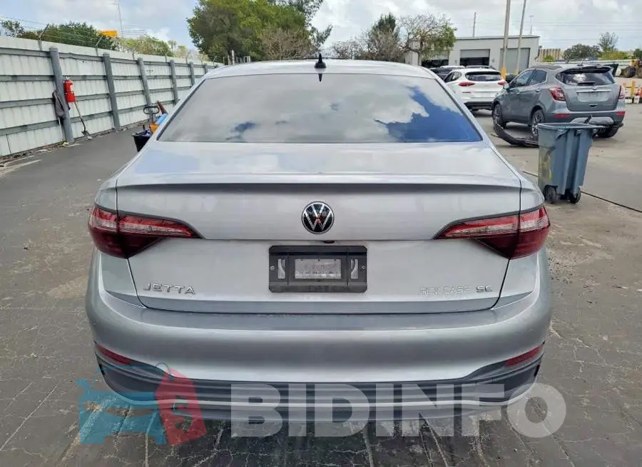 3VW7M7BUXNM032189 Photo# 6
