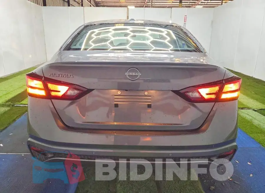 1N4BL4DV2SN388759 Photo# 6
