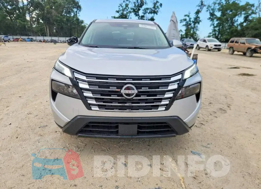 5N1BT3BA9SC796252 Photo# 5