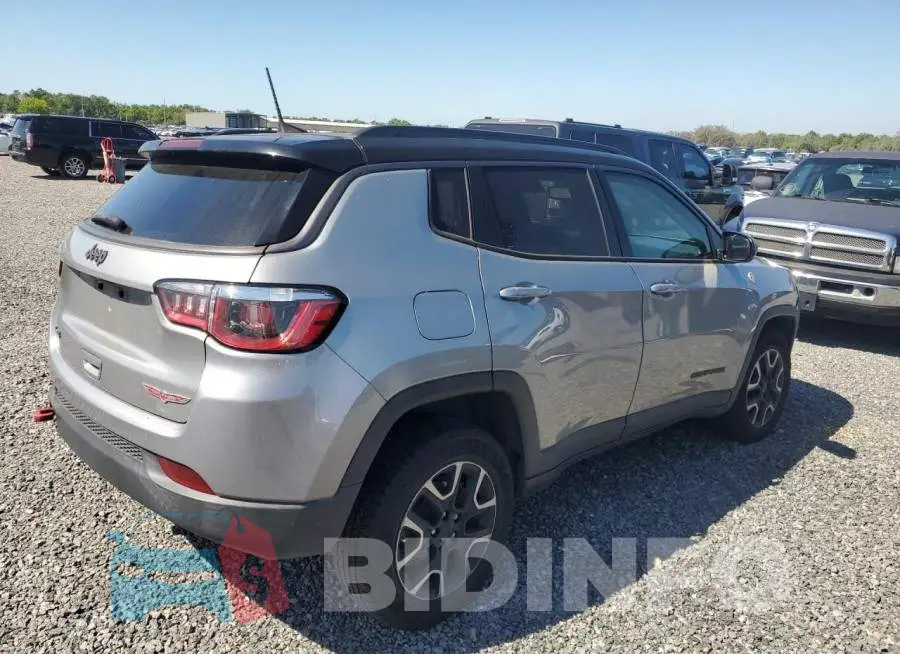 3C4NJDDB3LT111834 Photo# 3