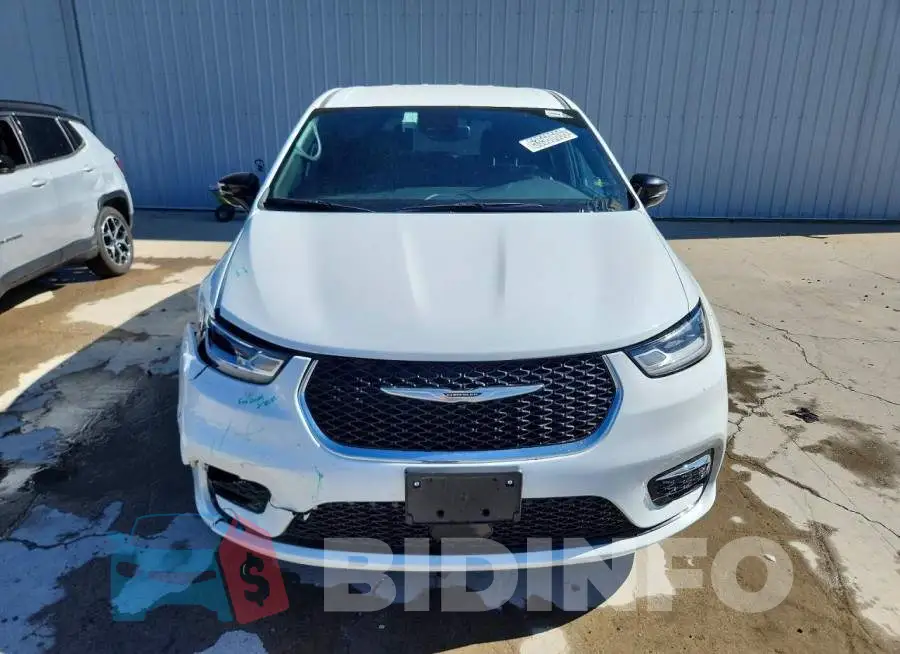 2C4RC1BG5SR599291 Photo# 5