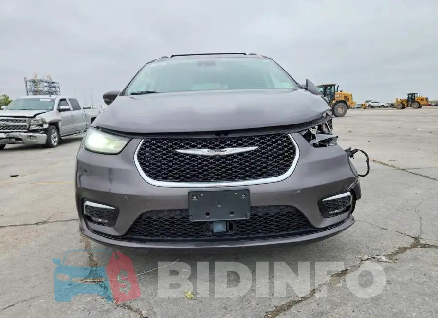 2C4RC1BG8MR543526 Photo# 5