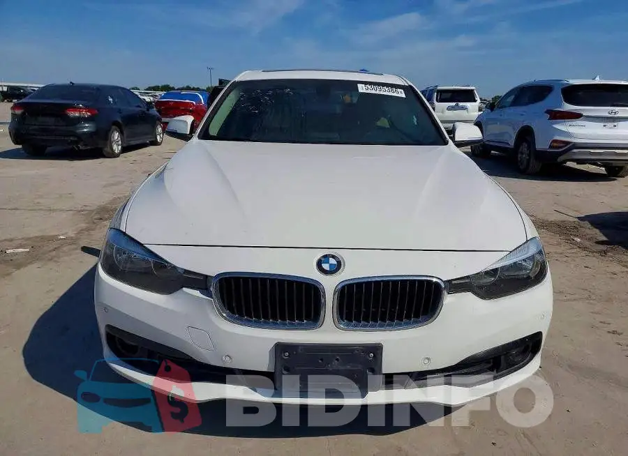 WBA8E1G30HNU16507 Photo# 5
