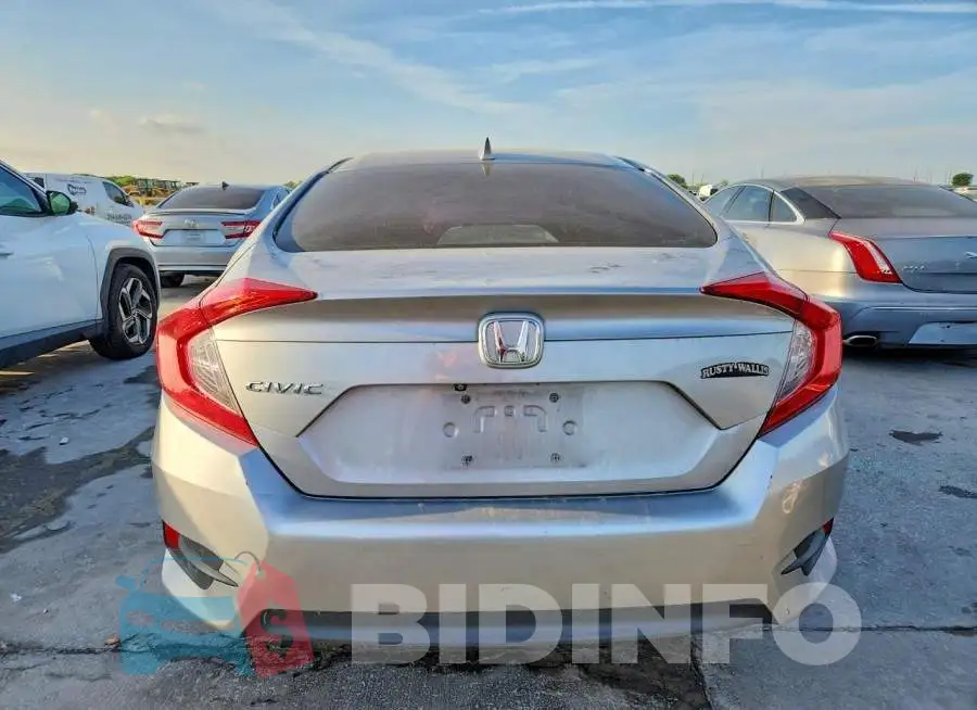 19XFC2F77HE029869 Photo# 6