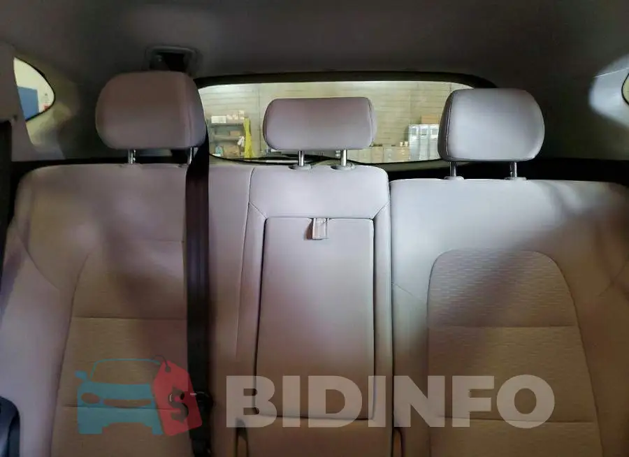 KM8J2CA42KU844176 Photo# 10
