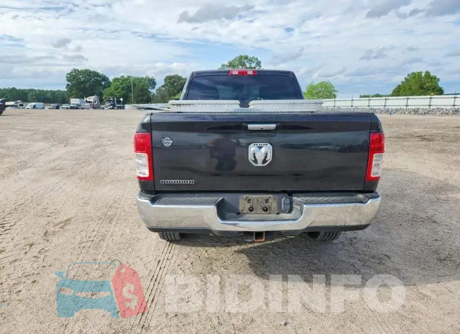 3C6UR4DLXKG631816 Photo# 6