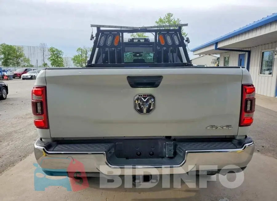 3C6UR5CJ9RG102826 Photo# 6