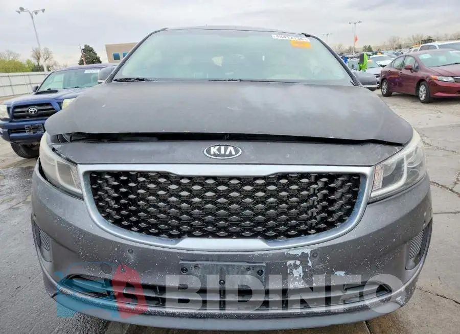 KNDMB5C1XJ6403043 Photo# 5