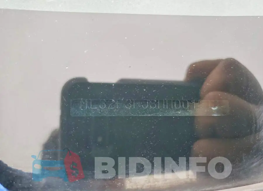 ML32F3FJ8HH001843 Photo# 12