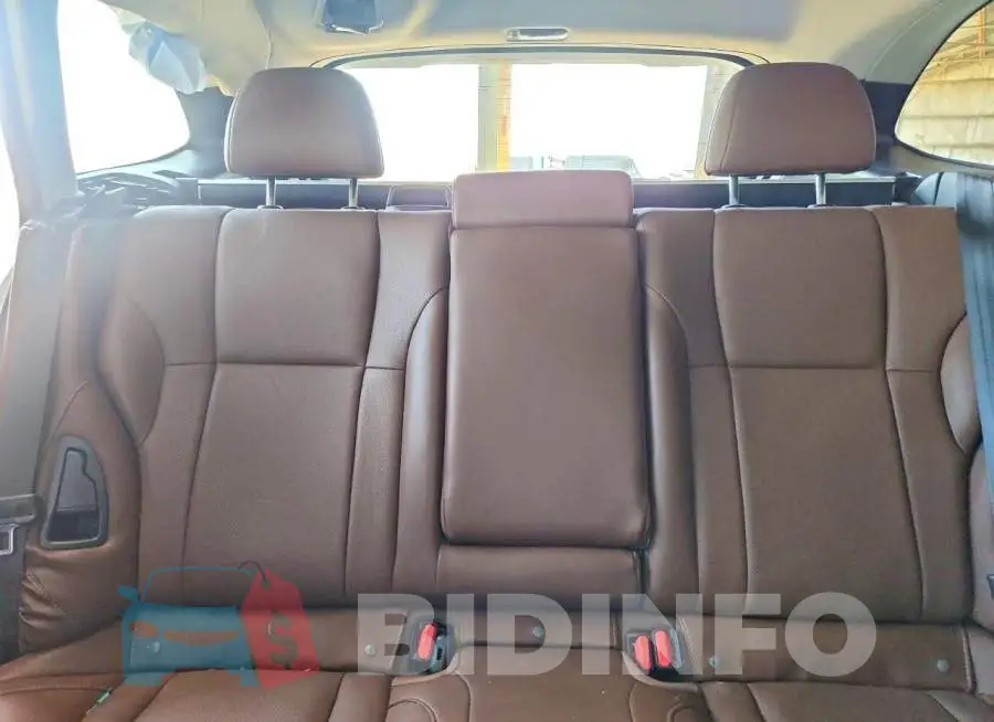 4S4BTGPD2M3205594 Photo# 10