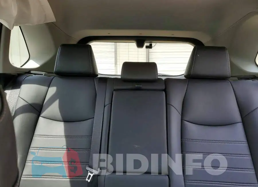 2T3A1RFV2MW225241 Photo# 10